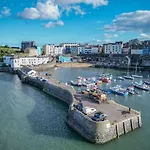 Ty Melyn - 2 Bedroom Cottage - Tenby