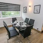 34 Croft Court