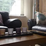 17 The Green Holiday Apartment