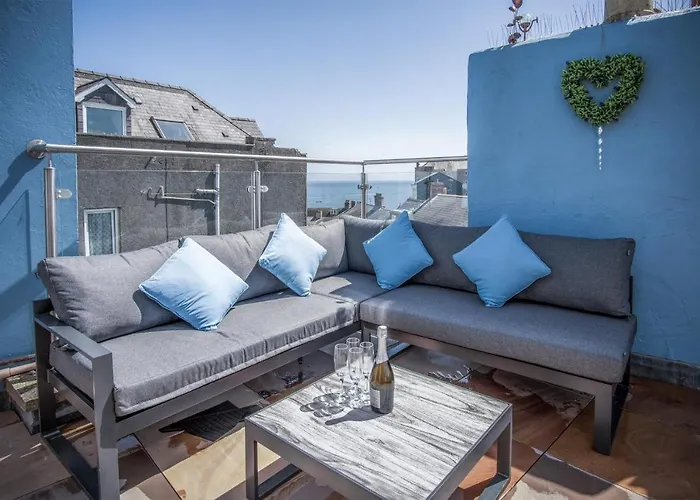 Ramsey Apartment - 2 Bedroom Apartment - Tenby