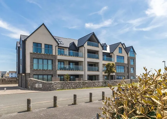 Waterstone House Penthouse Apartment