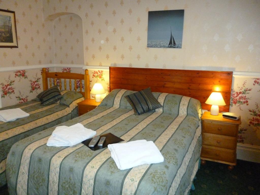Weybourne 3* Tenby
