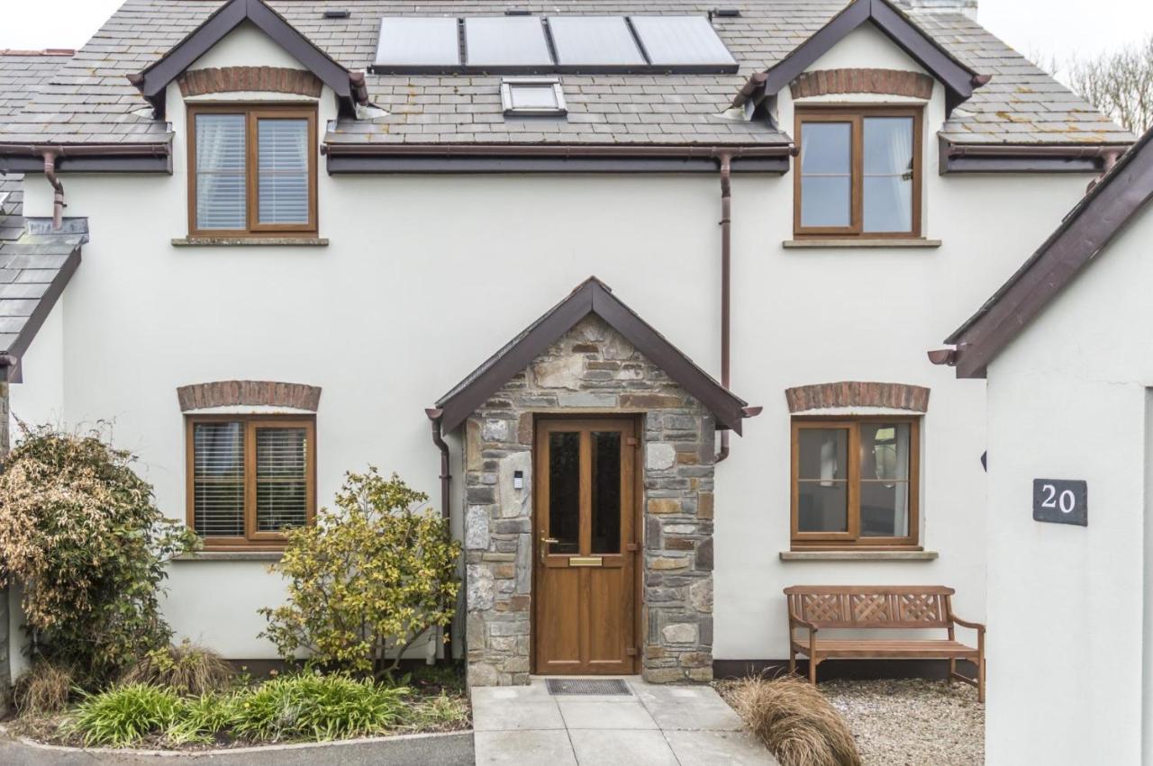 French Fields - 4 Bedroom House - St Florence Holiday home Tenby