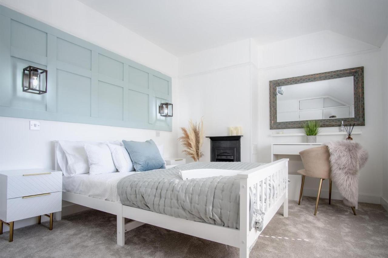 Newell Hill House - 3 Bedroom -