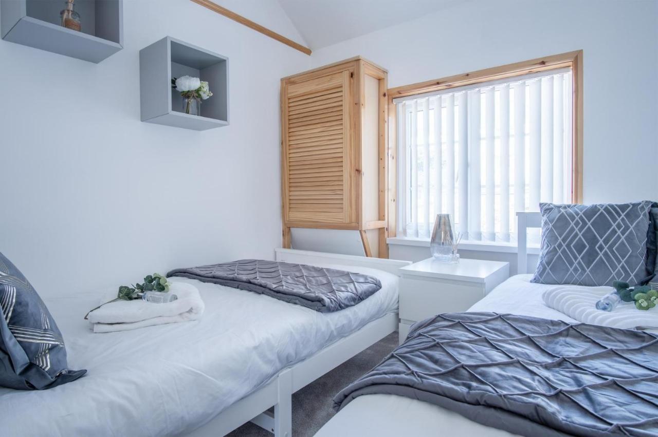 Newell Hill House - 3 Bedroom -
