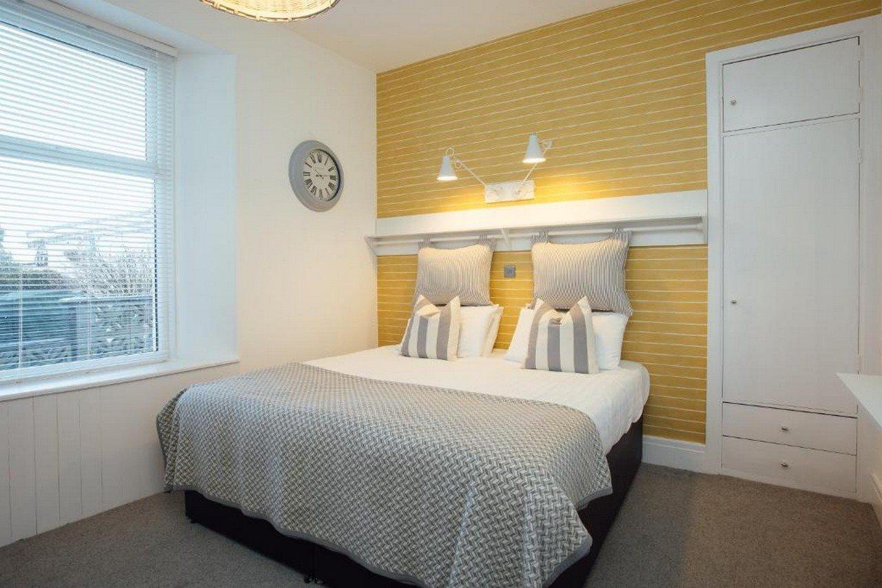 Guest house Lindholme Guest House