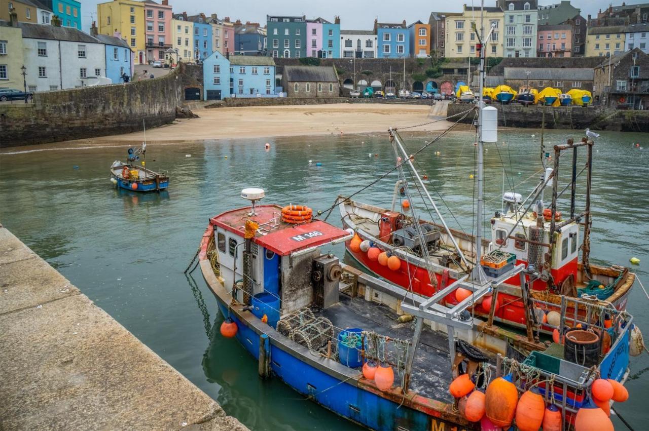 Midnight - 2 Bedroom Apartment - Tenby
