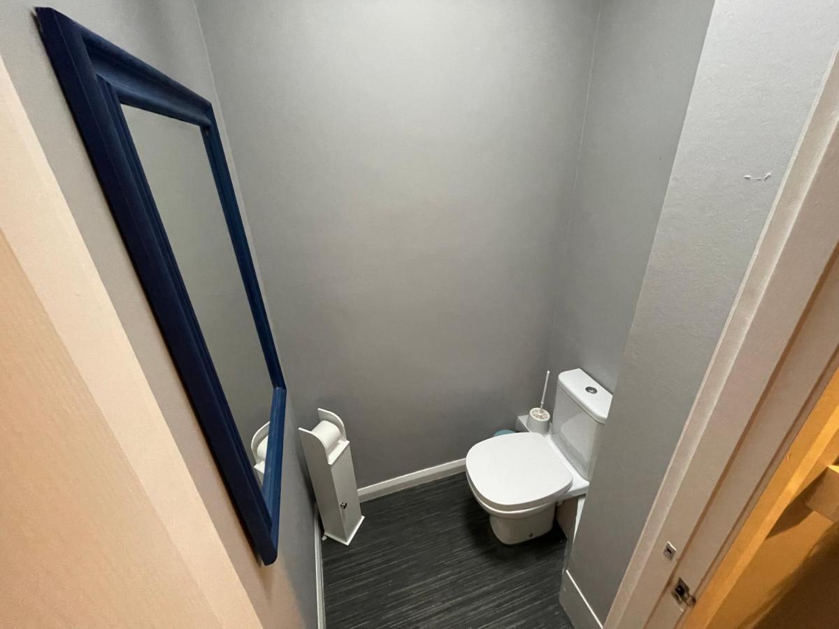 Apartment Private Pad - View Of High Street Tenby