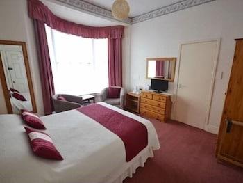 Lindholme Guest House 3* Tenby