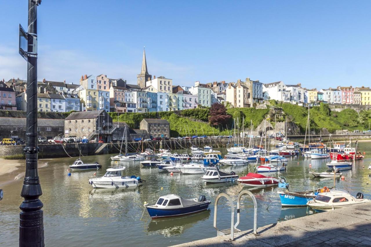 Apartment Midnight - 2 Bedroom Apartment - Tenby