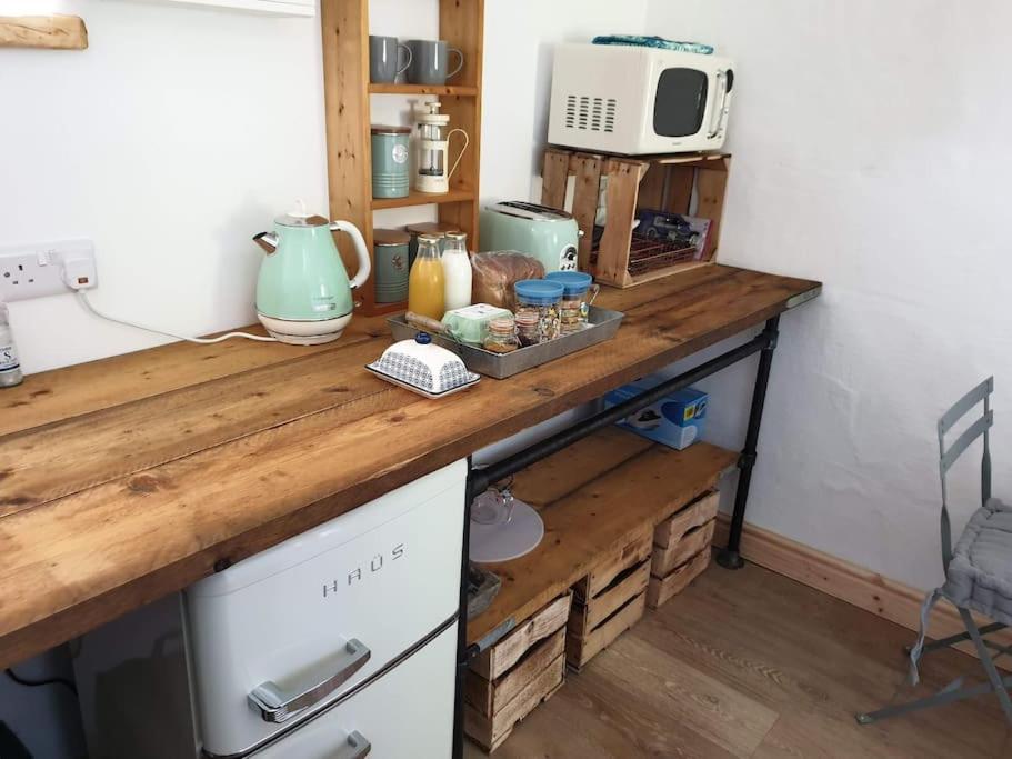 Apartment The Bothy: Retreat With Hot Tub And Projector *