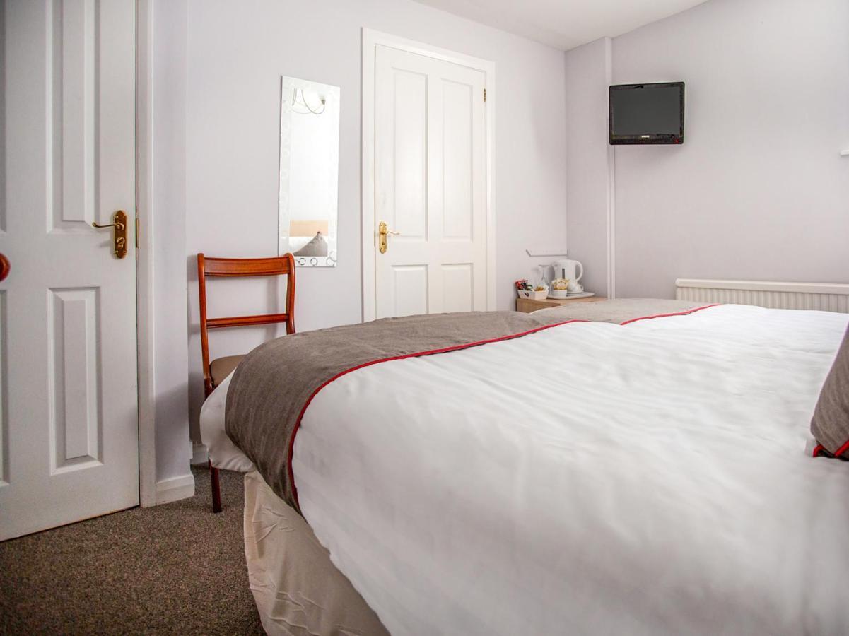 Hotel Oyo Timothy's Tenby