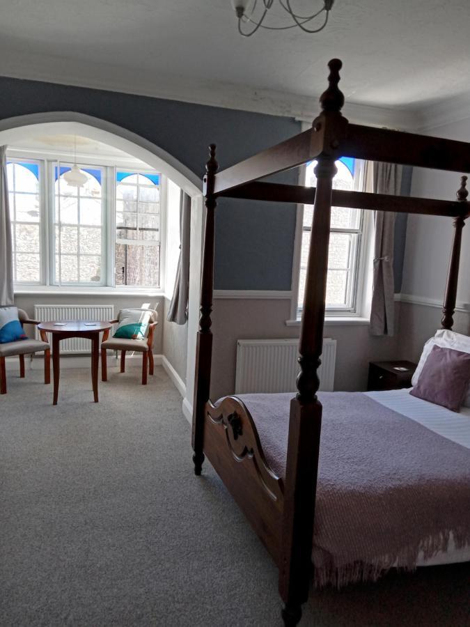Hotel Oyo Timothy's 2*