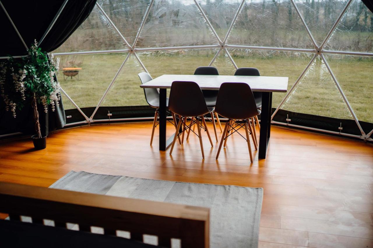 Luxury tent Beavers Retreat Glamping