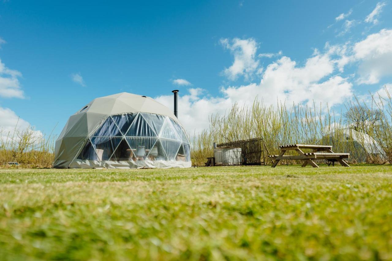 Beavers Retreat Glamping Luxury tent Tenby