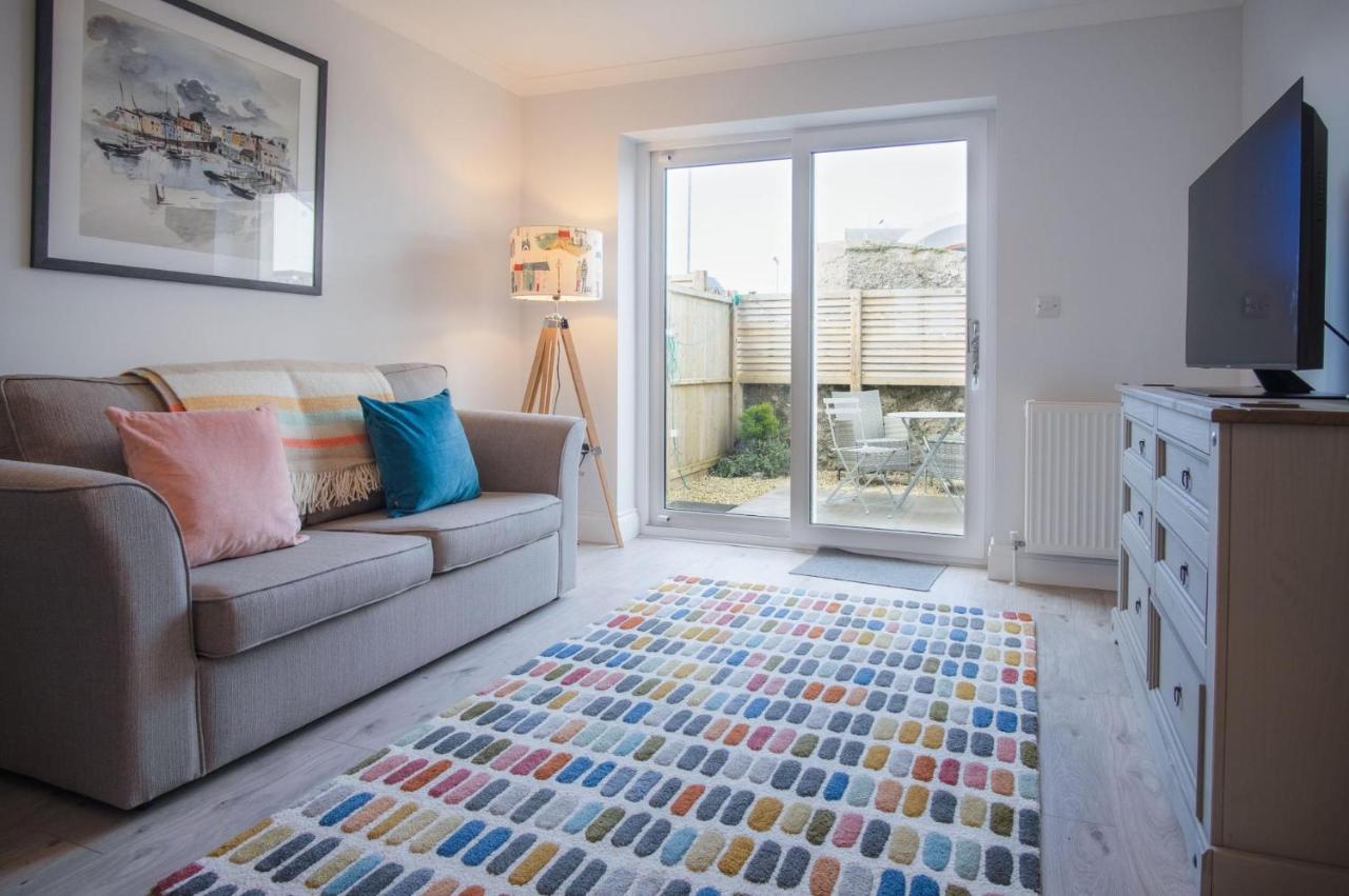 Ty Melyn - 2 Bedroom - *