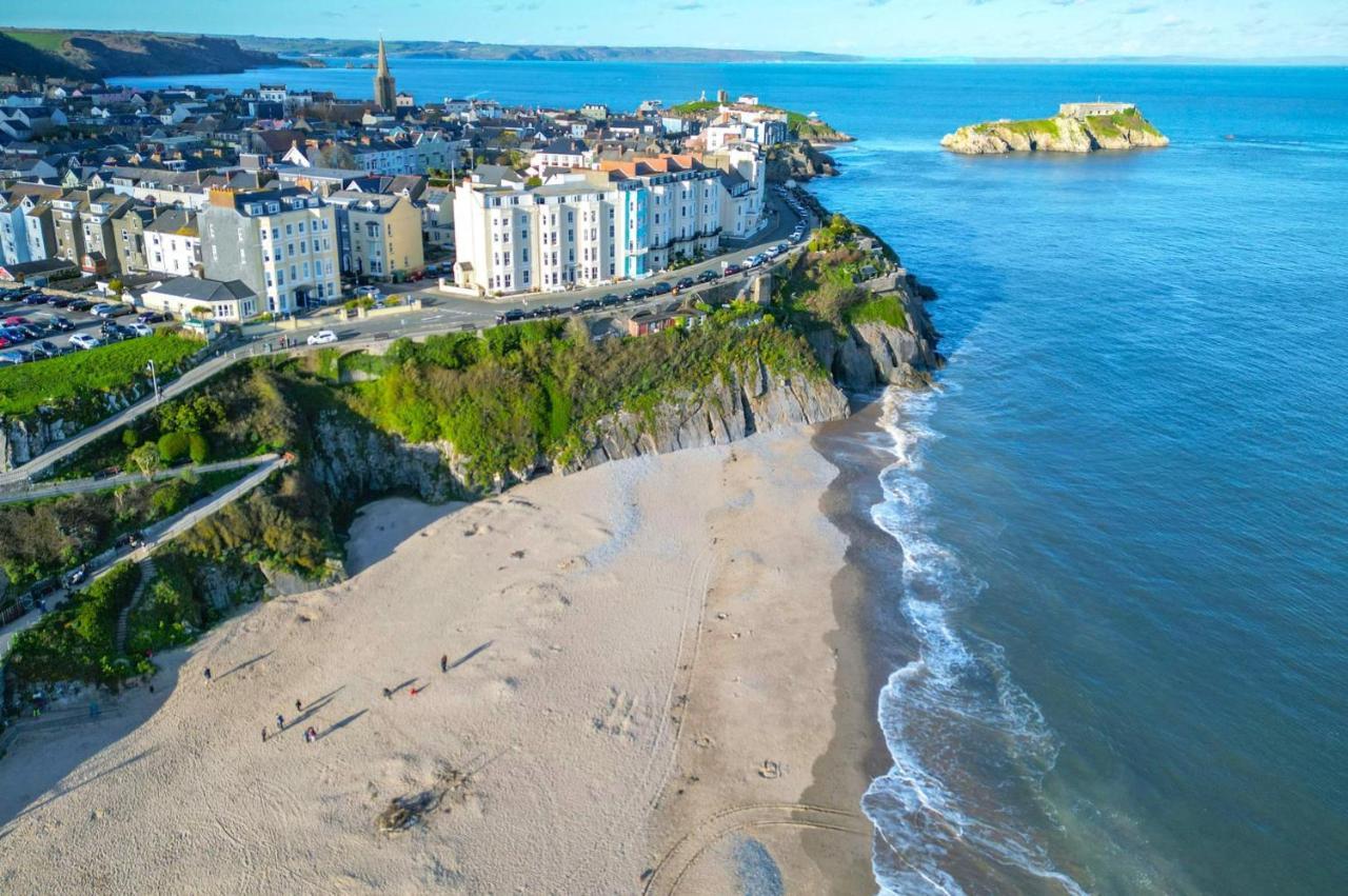 Ty Melyn - 2 Bedroom - Holiday home Tenby