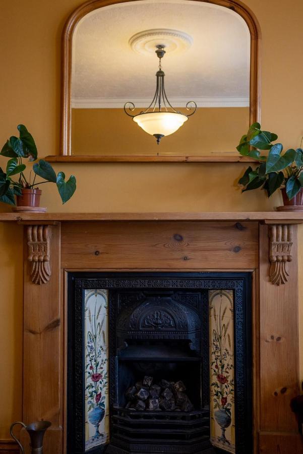 Holiday home 5 Bedroom With Indoor Pool Tenby