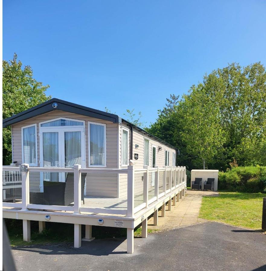 Luxury Static Caravan Hire Kiln Park Tenby