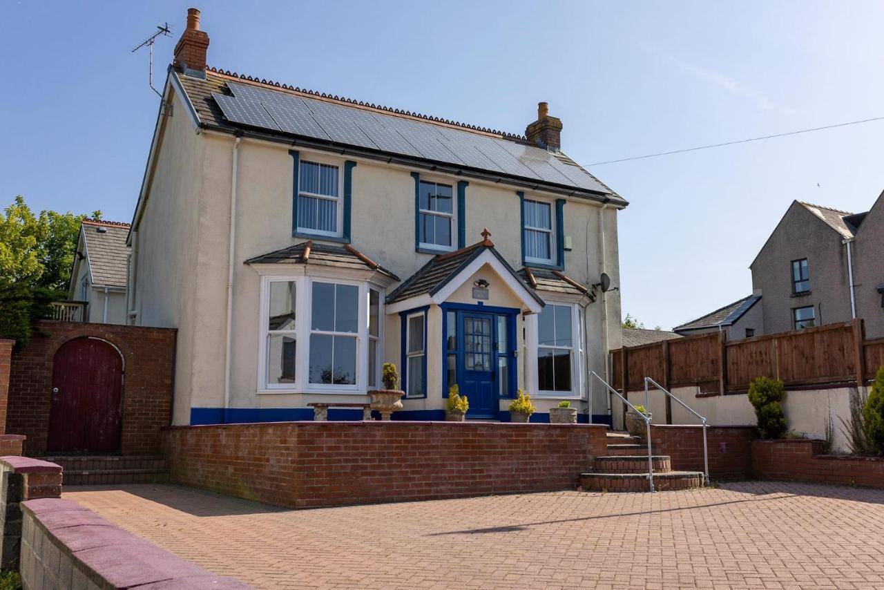 5 Bedroom With Indoor Pool Holiday home