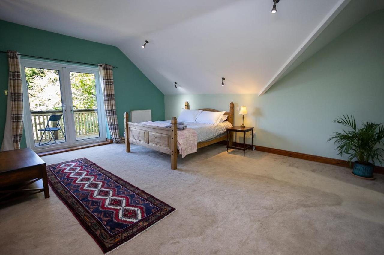 5 Bedroom With Indoor Pool Tenby