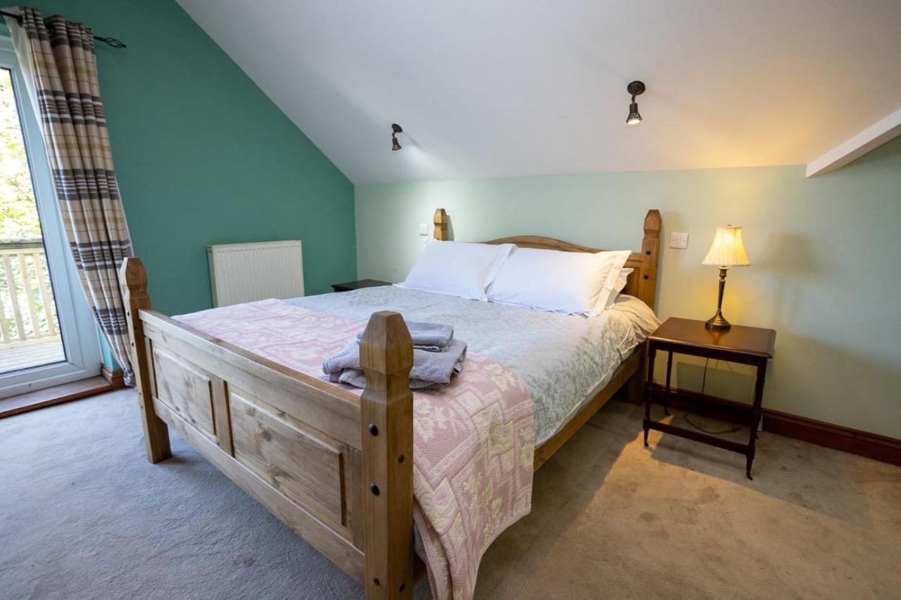 5 Bedroom With Indoor Pool Tenby