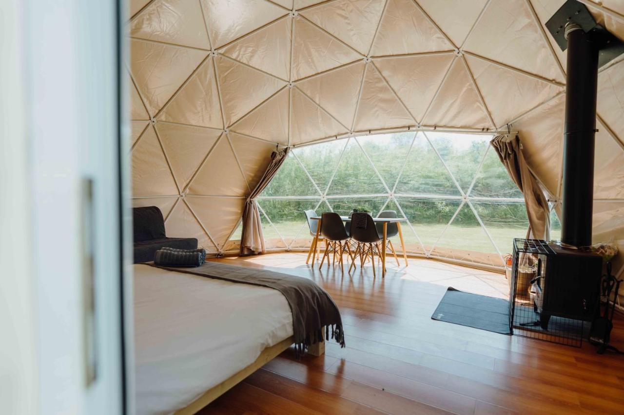 Luxury tent Beavers Retreat Glamping *