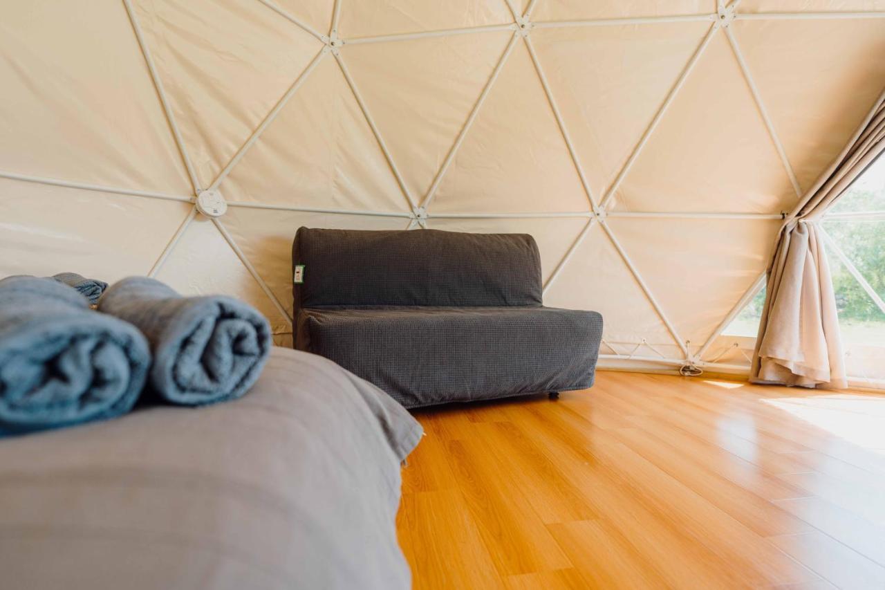 Beavers Retreat Glamping Luxury tent Tenby
