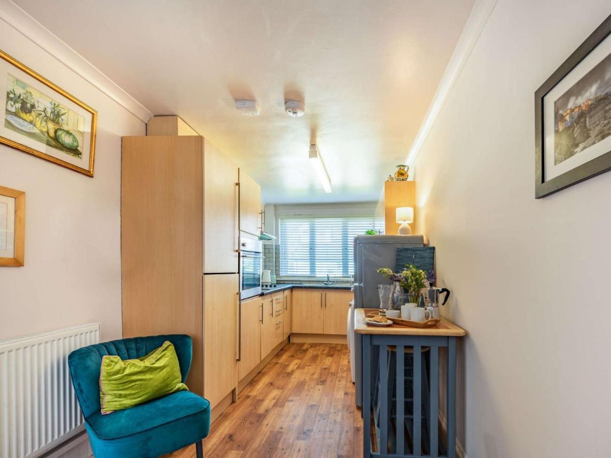 3 Bed In 86574 *