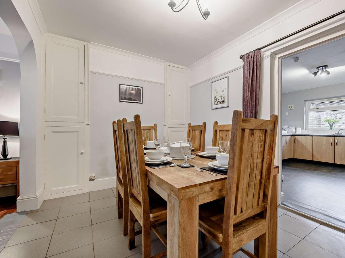 3 Bed In Fb063 Holiday home Tenby