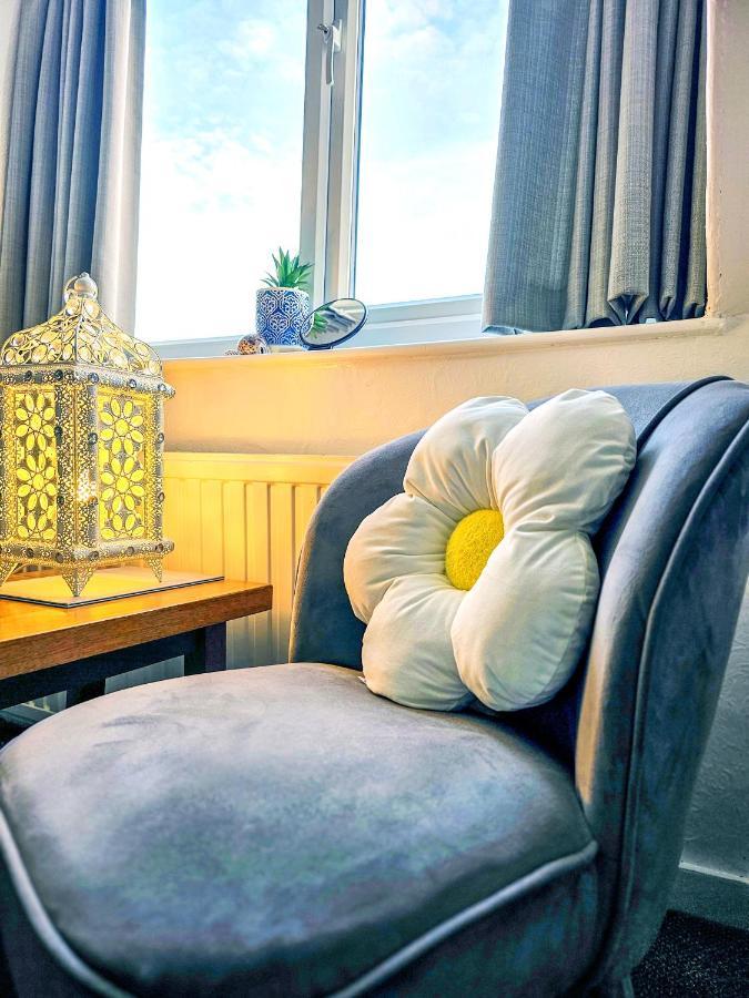 Beachcomber Bed & Breakfast 2*