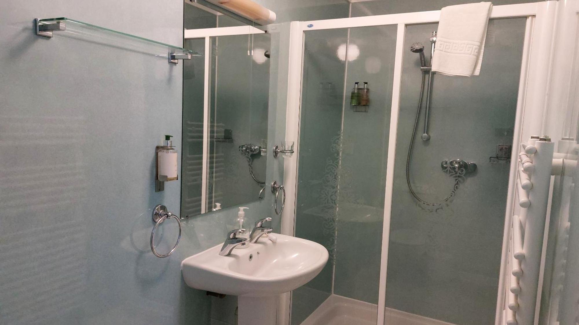 Southcliff Bed & Breakfast 4*