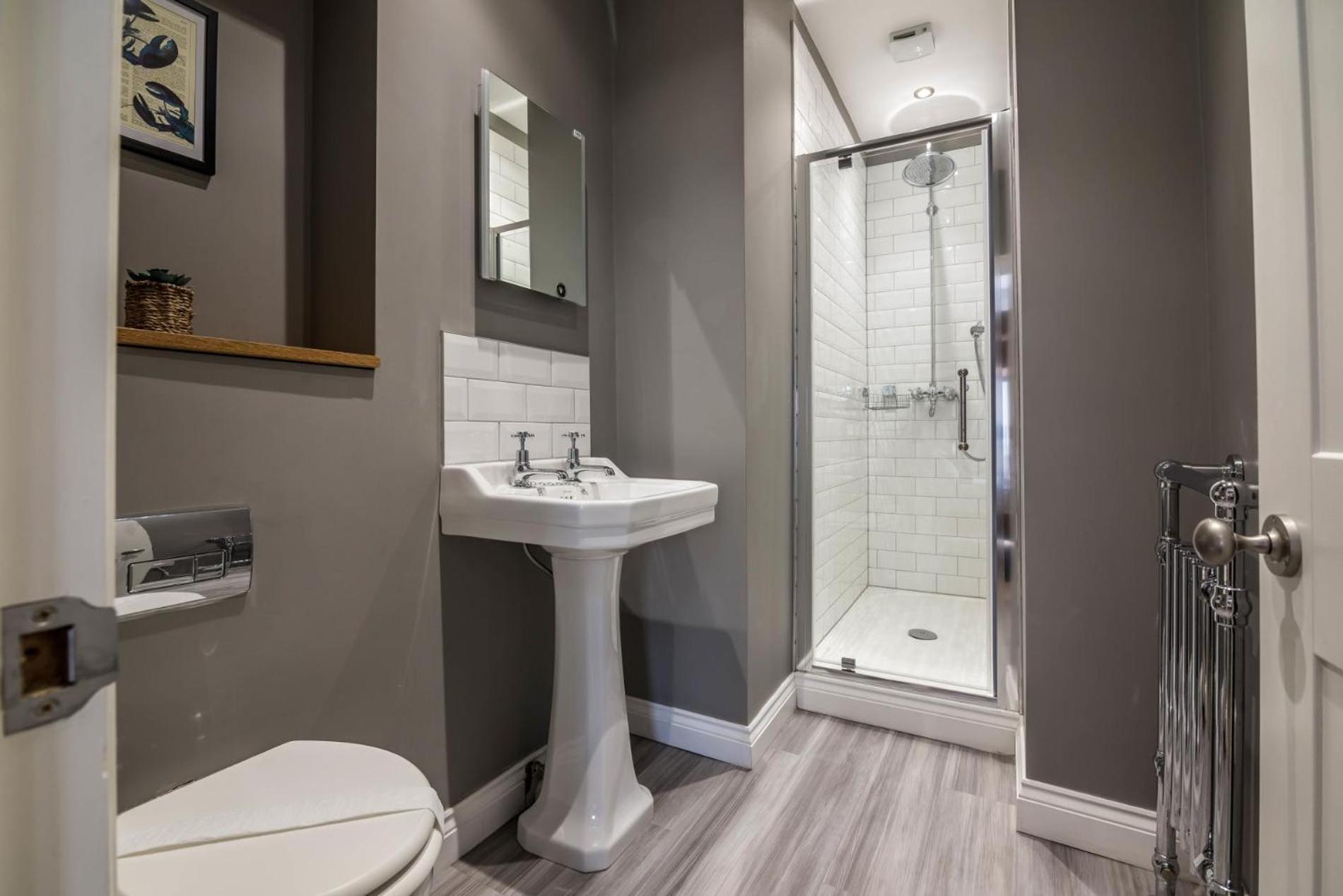 Lady - 2 Bedroom - * Tenby