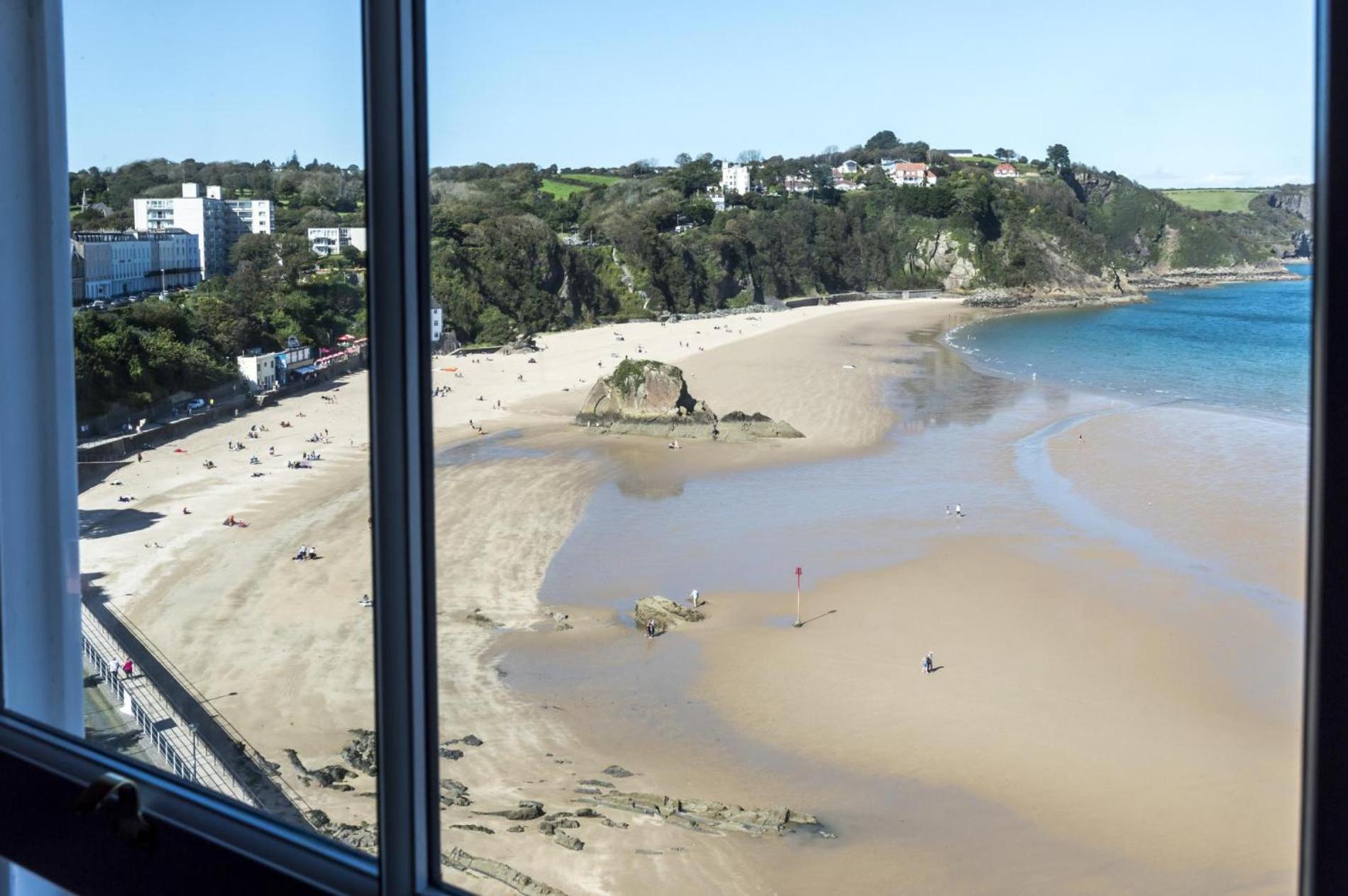 Lady - 2 Bedroom - * Tenby