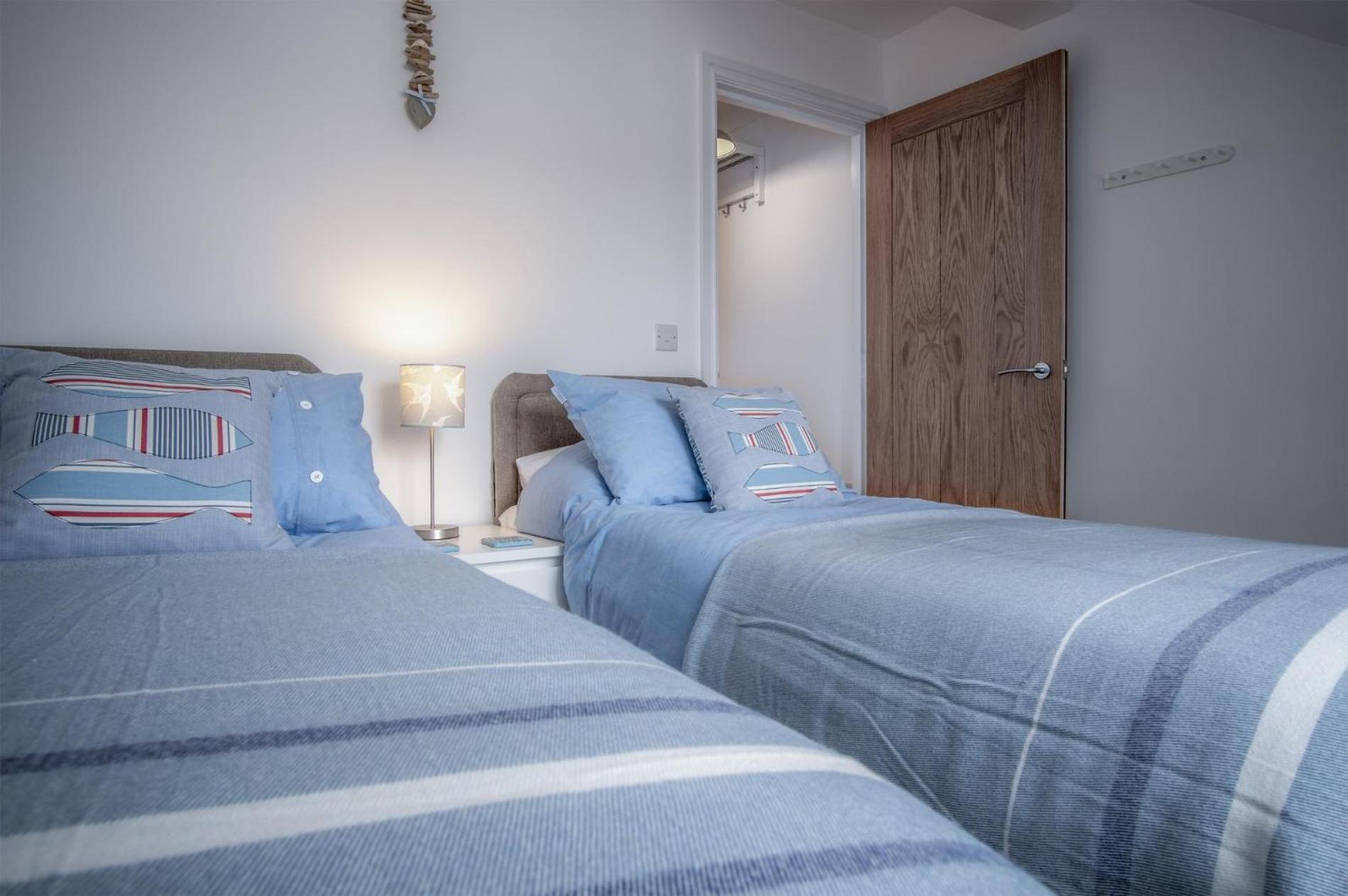 Ramsey - 2 Bedroom - * Tenby