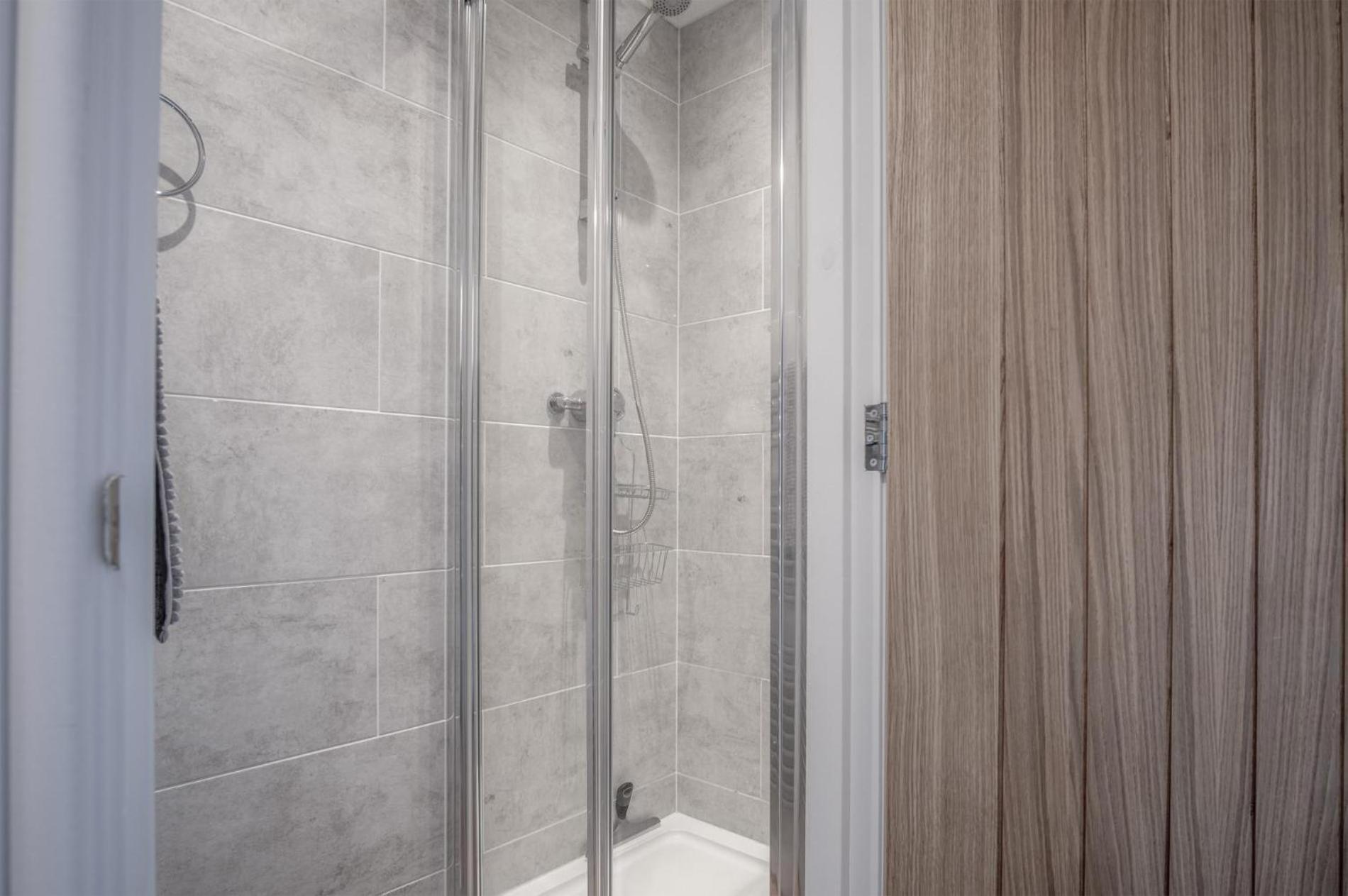 Ramsey - 2 Bedroom - Apartment Tenby