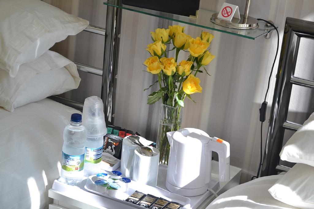 White Rose Guest house Tenby