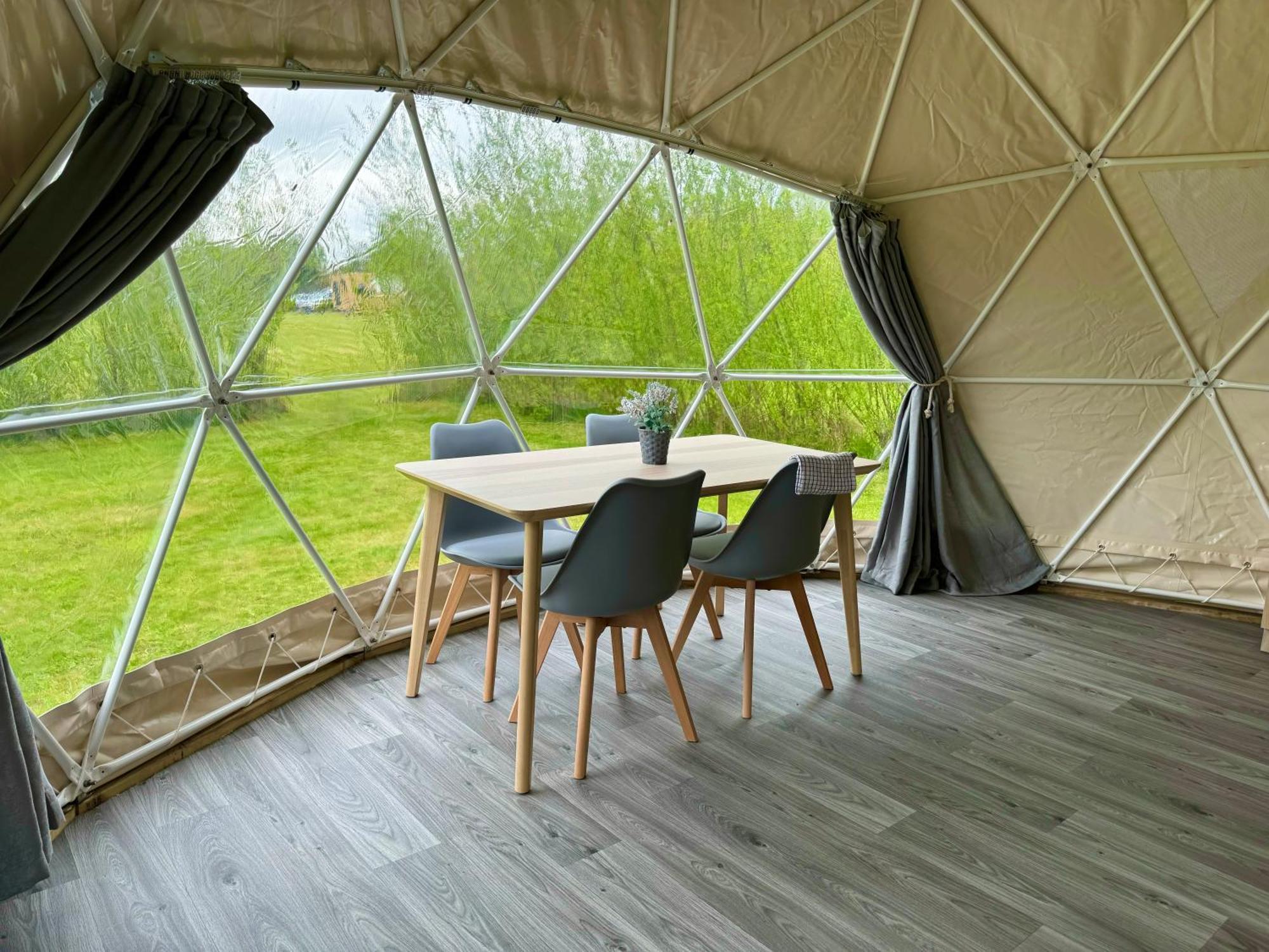 Luxury tent Beavers Retreat Glamping *