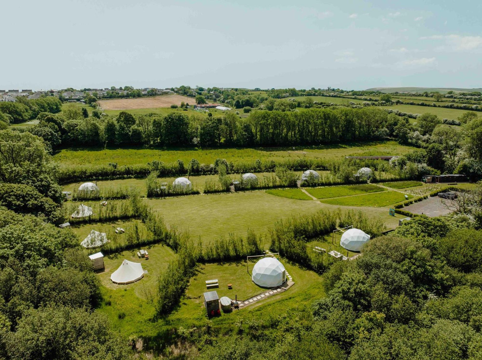 Luxury tent Beavers Retreat Glamping Tenby