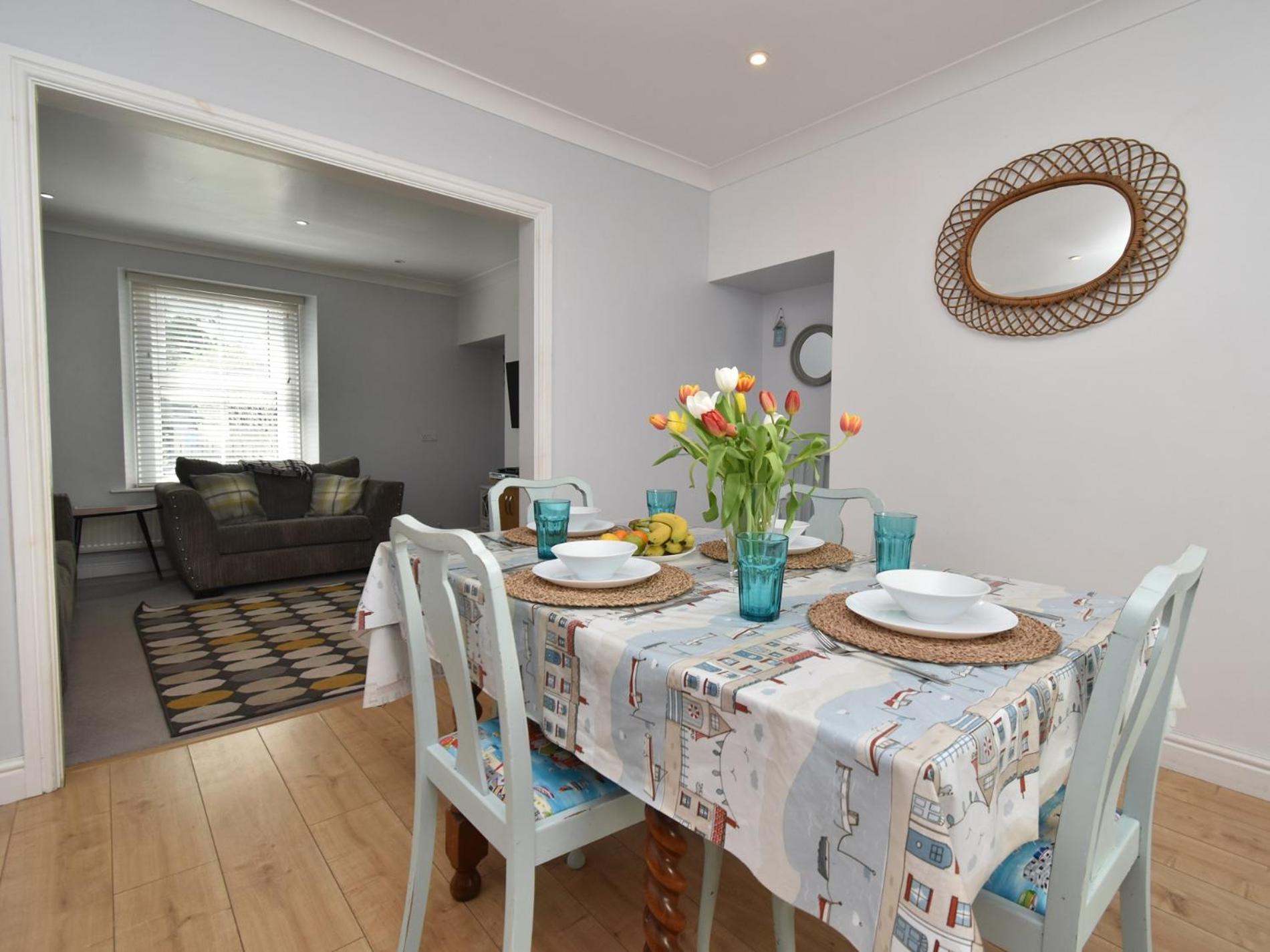 4 Bed In Fb003 Holiday home