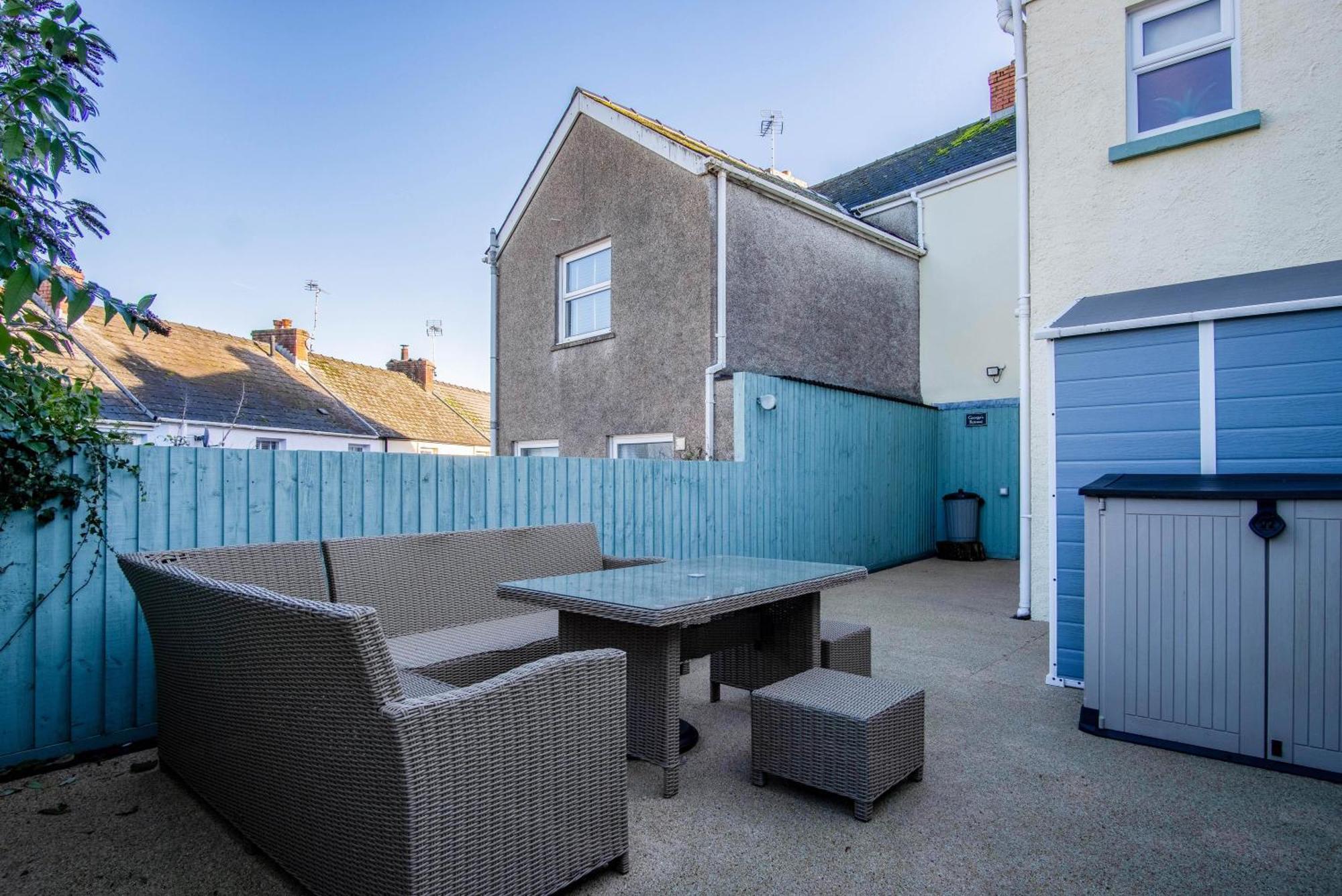 Ty George - 3 Bedroom - Holiday home