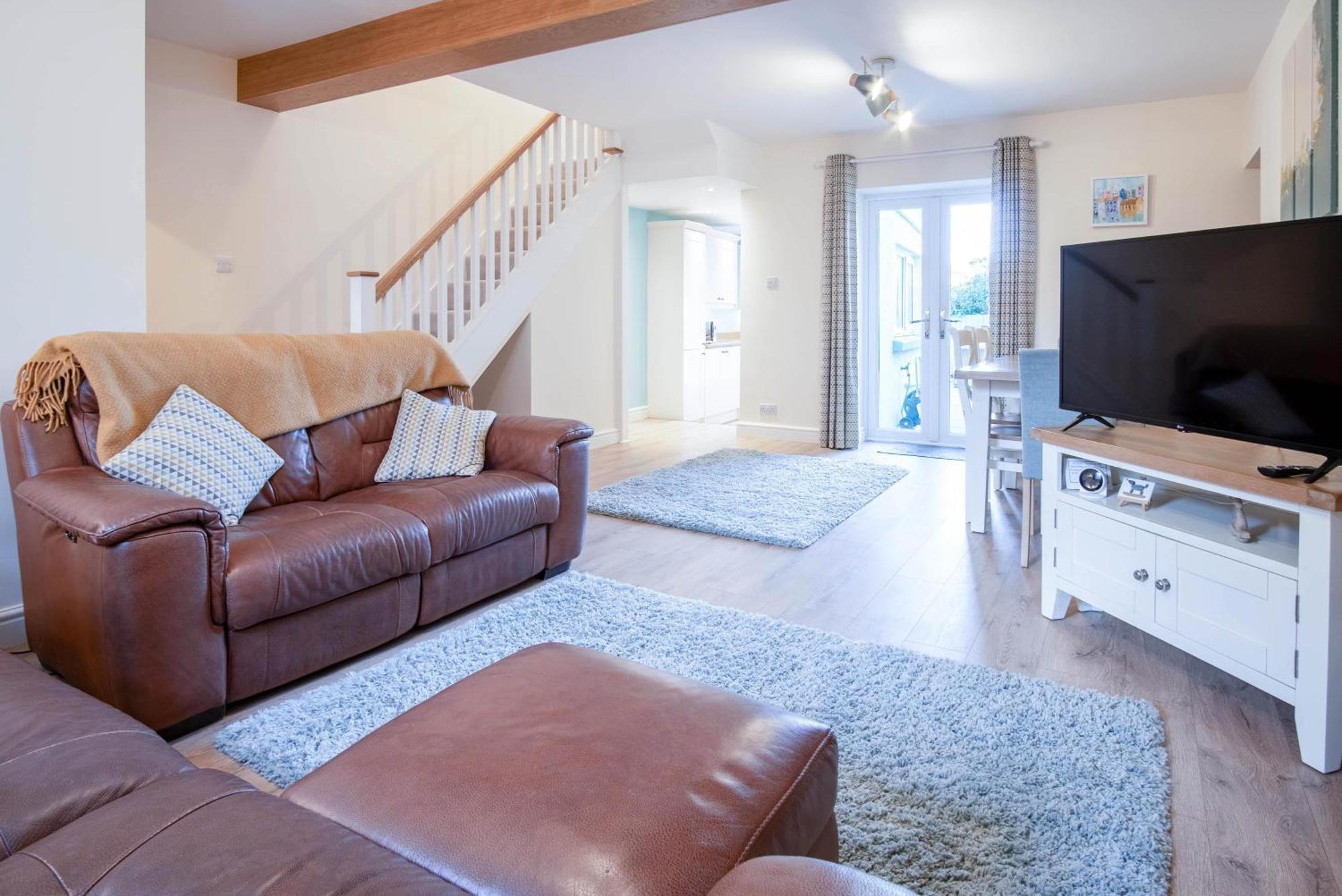 Ty George - 3 Bedroom - Holiday home Tenby