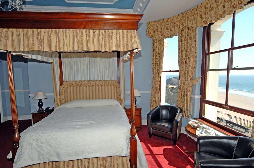 No: 1 The Esplanade Guest Accommodation. 4* Tenby