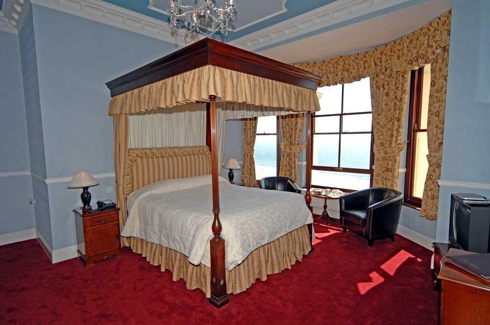 No: 1 The Esplanade Guest Accommodation. Bed & Breakfast