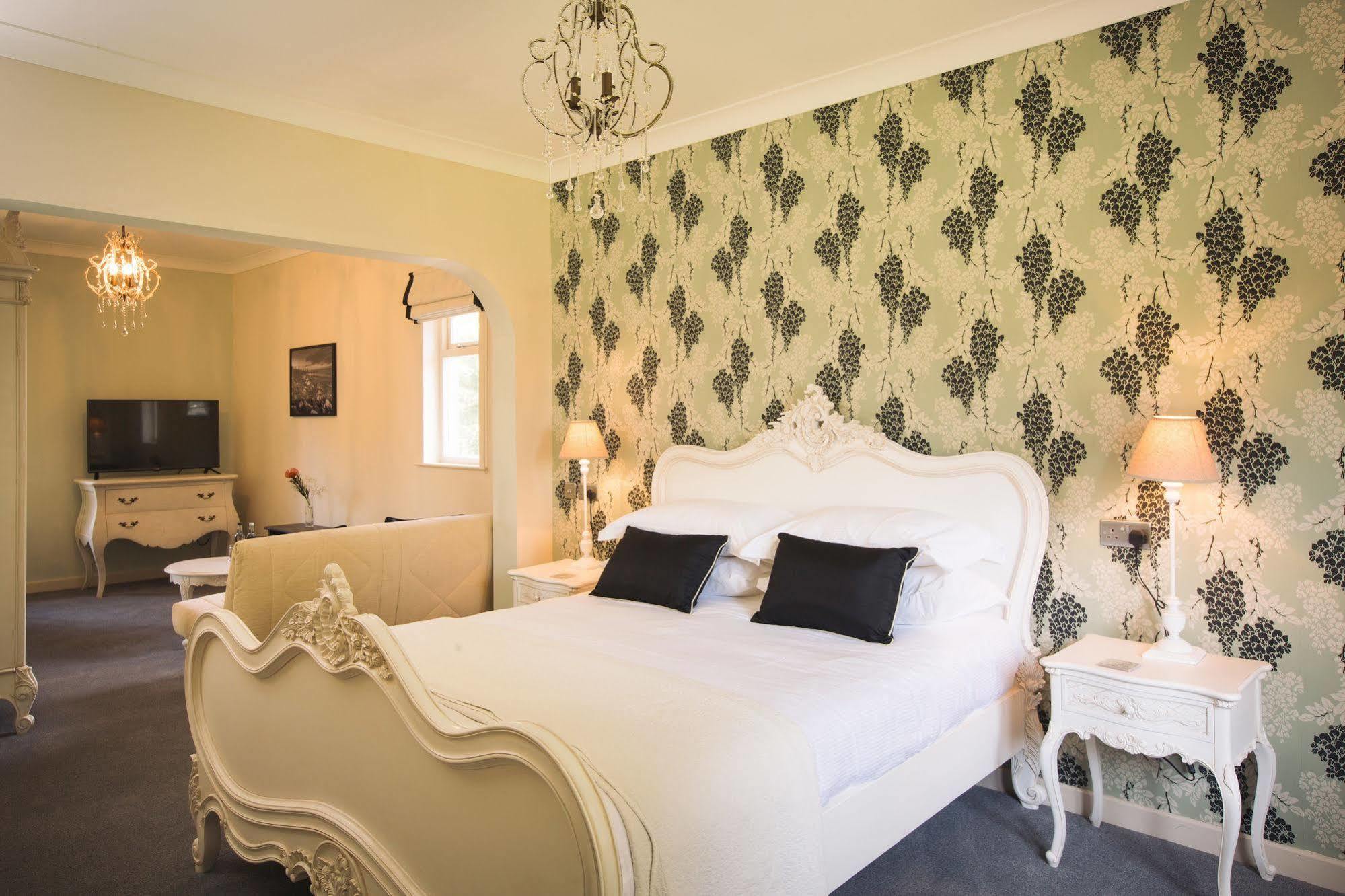 Bed & Breakfast The Broadmead Boutique 4*