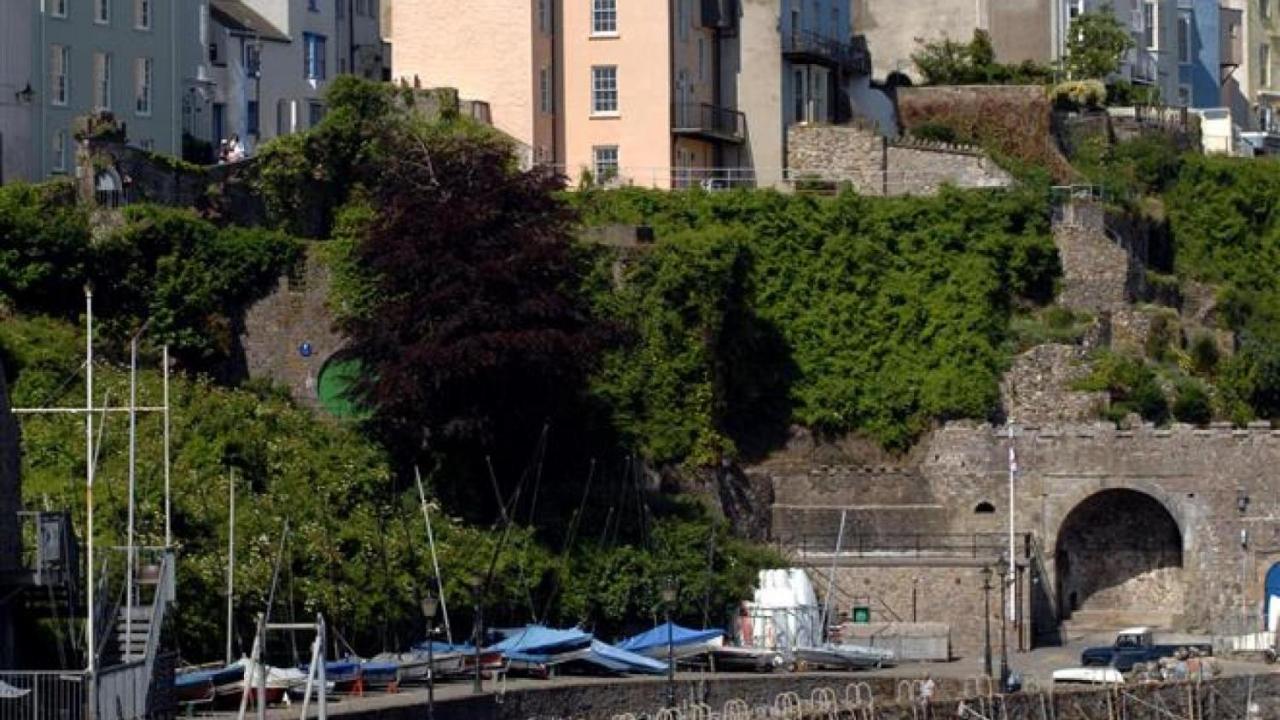 Apartment Harbour Heights