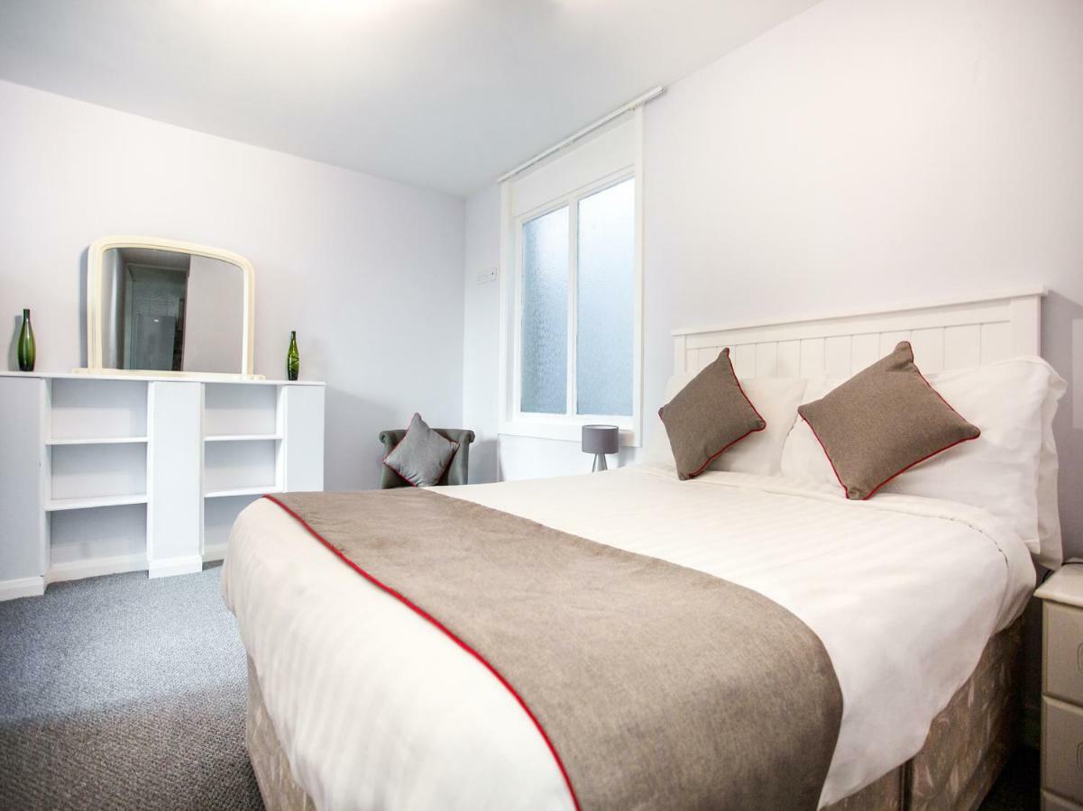 Hotel Oyo Timothy's 2*